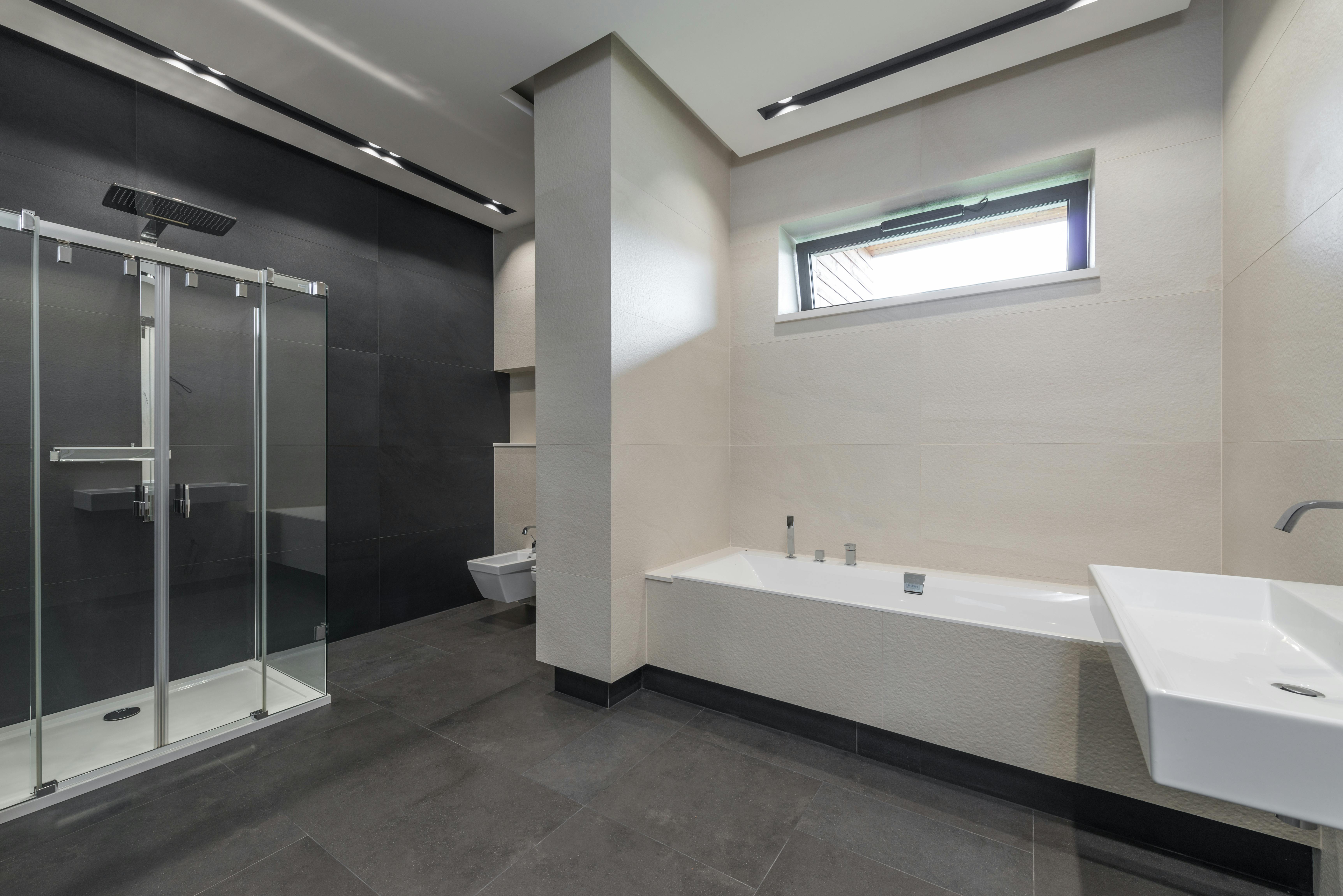 Cabine de douche intégrale : guide complet pour bien acheter